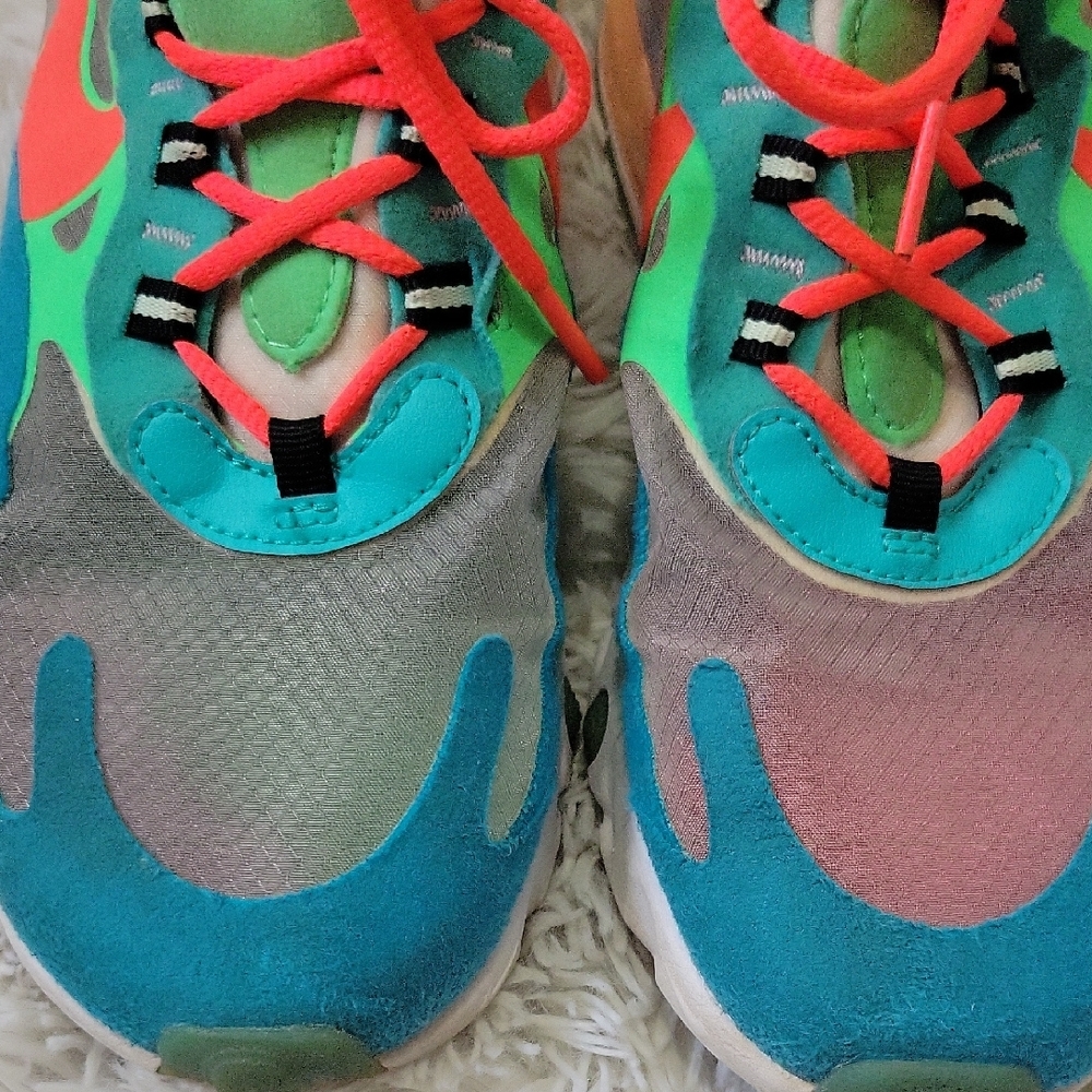 Nike Air Max 270 React Women's Sneakers - Multicolor - Picture 12 of 14